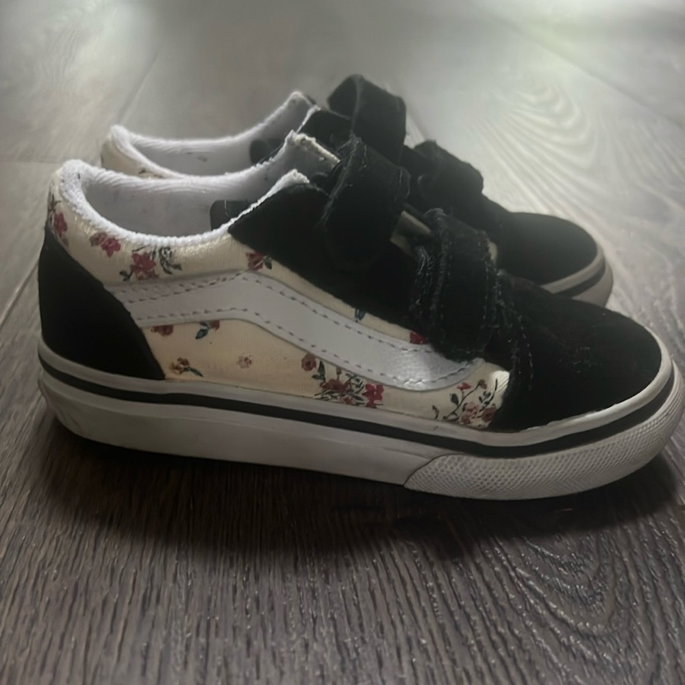 Toddler Girl Vans (Size 7.5)